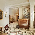 Hotel Madame Reve