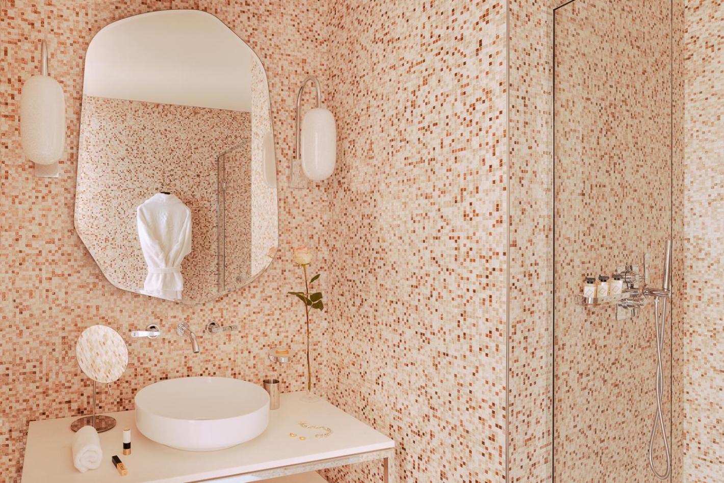 Madame Reve Hotel
